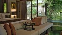 The Hidden Palace - Emperor Suite Sofa
